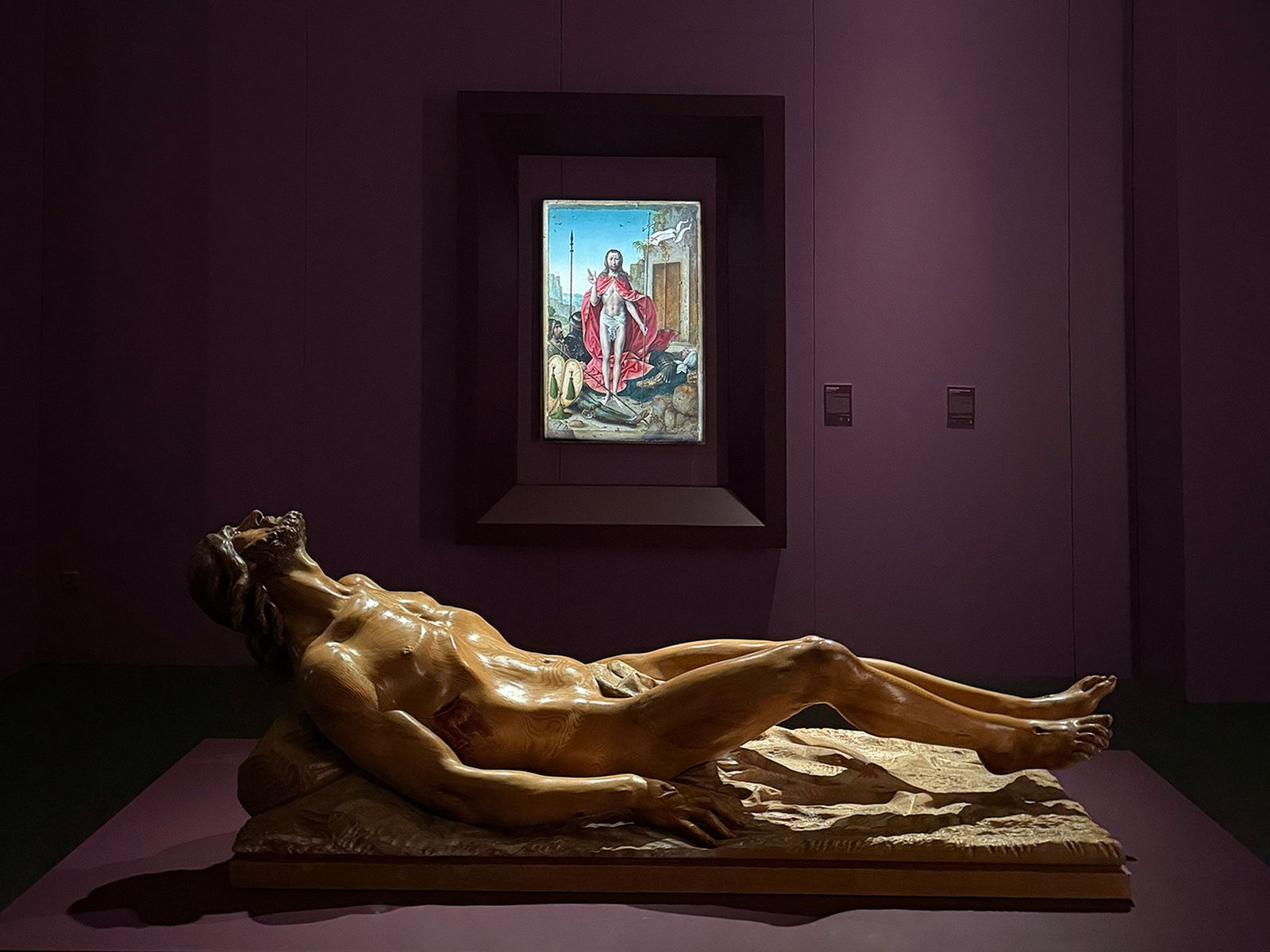 El 'Cristo' que vuelve a la vida de Venancio Blanco, en diálogo co la pintura de Juan de Flandes