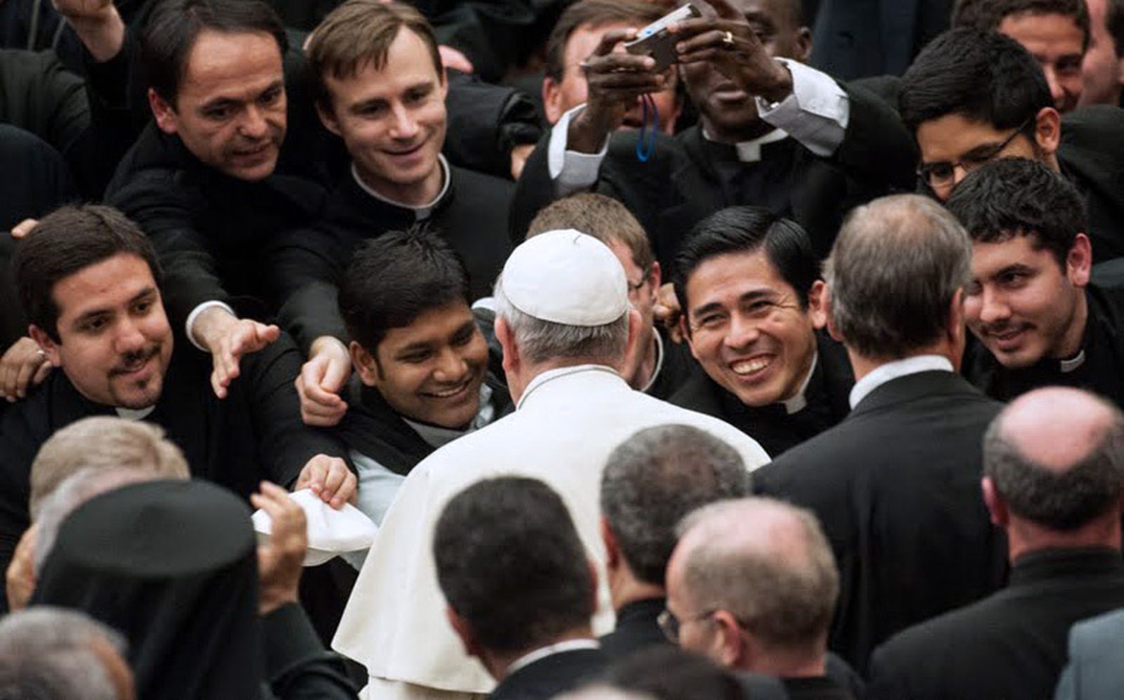 Papa con seminaristas