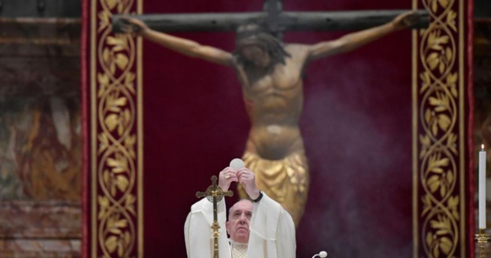 El Papa y el Cristo de la Peste