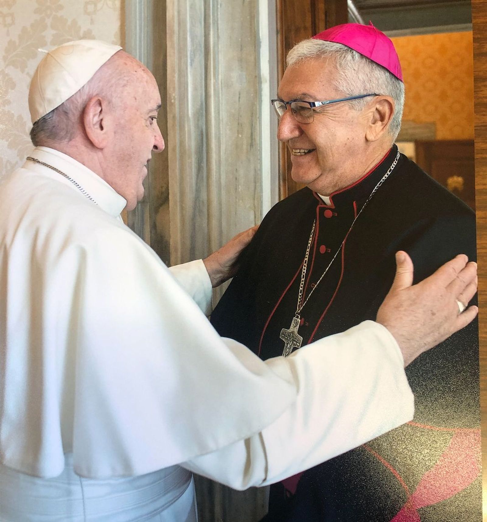 El Papa y Carlos Castillo