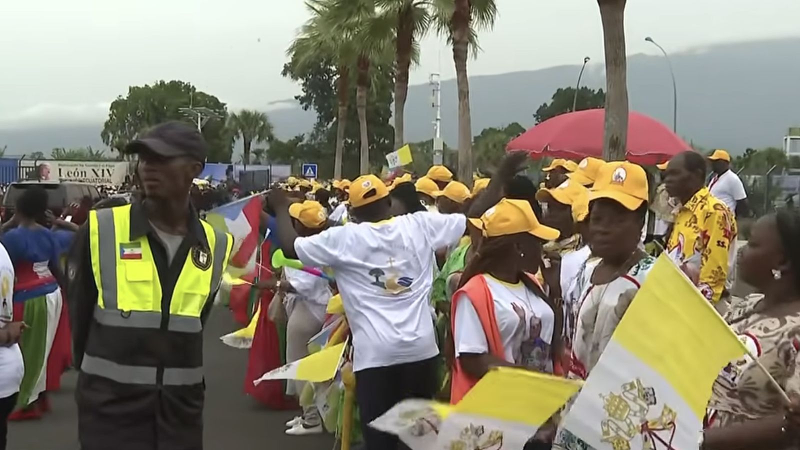 Fieles esperan al papa en Malabo