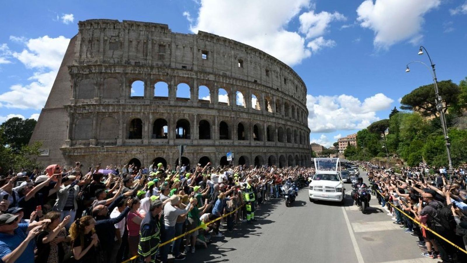 Francisco, a su paso por el Coliseo