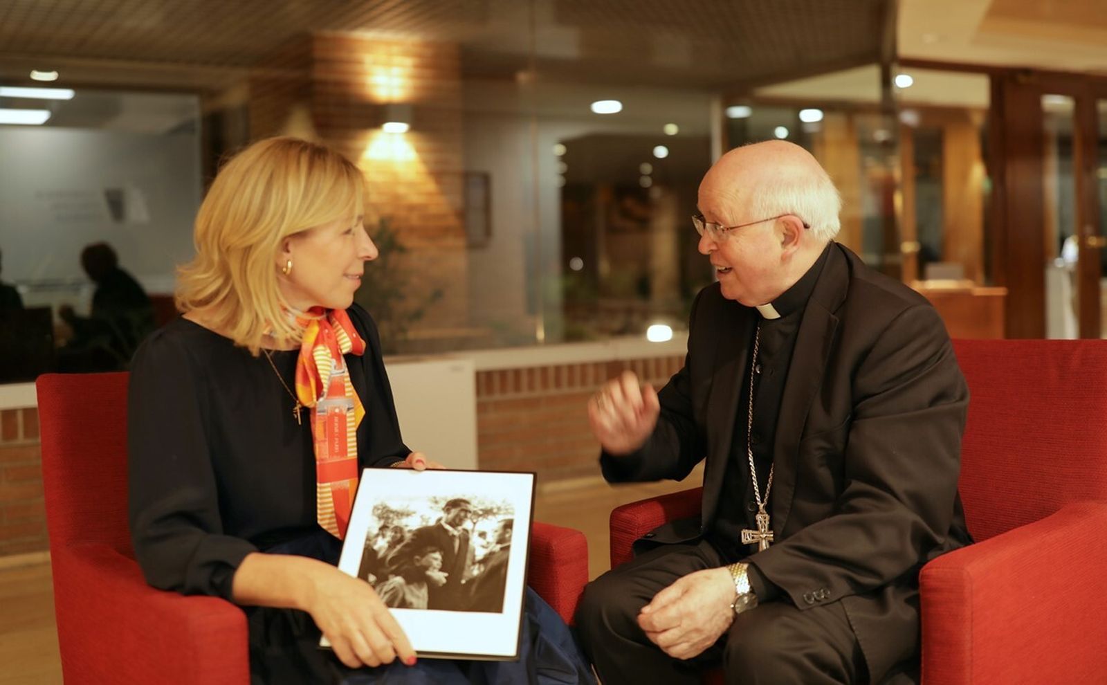 Patricia Ferrolo y Monseñor Barrio