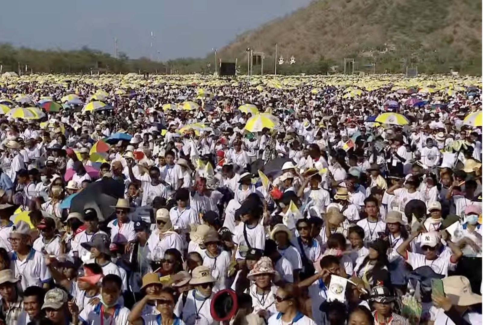 Unas 700.000 personas participaron en la misa