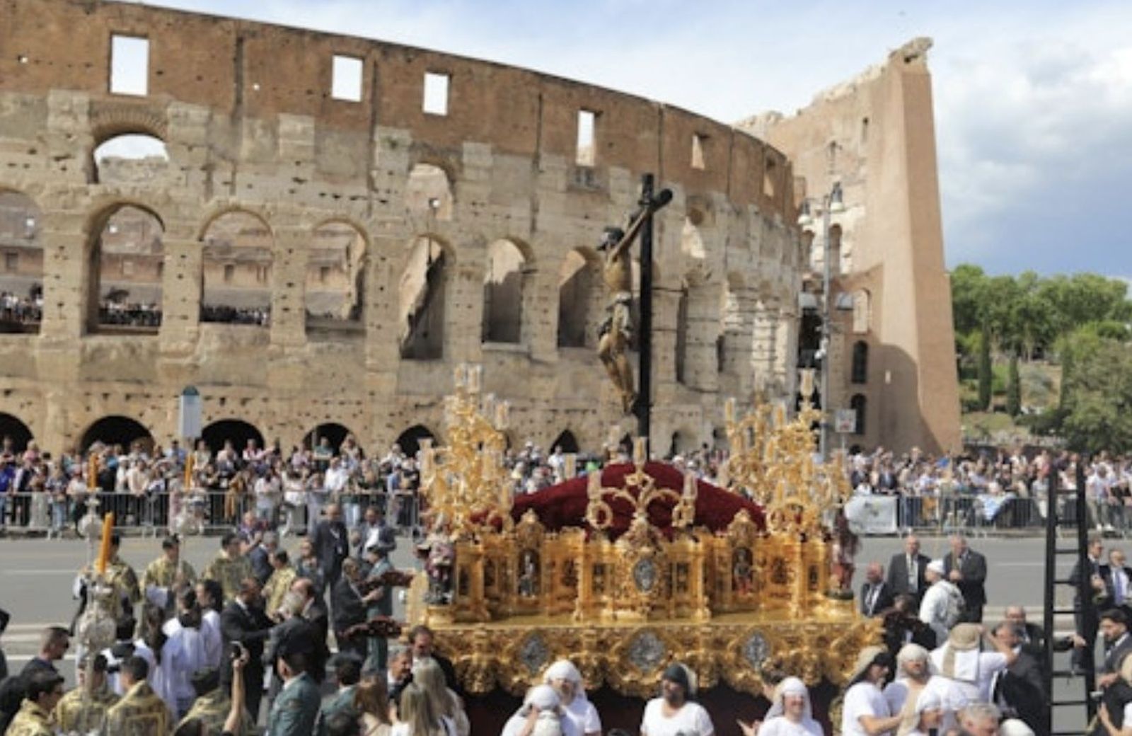 El Cachorro en el Coliseo