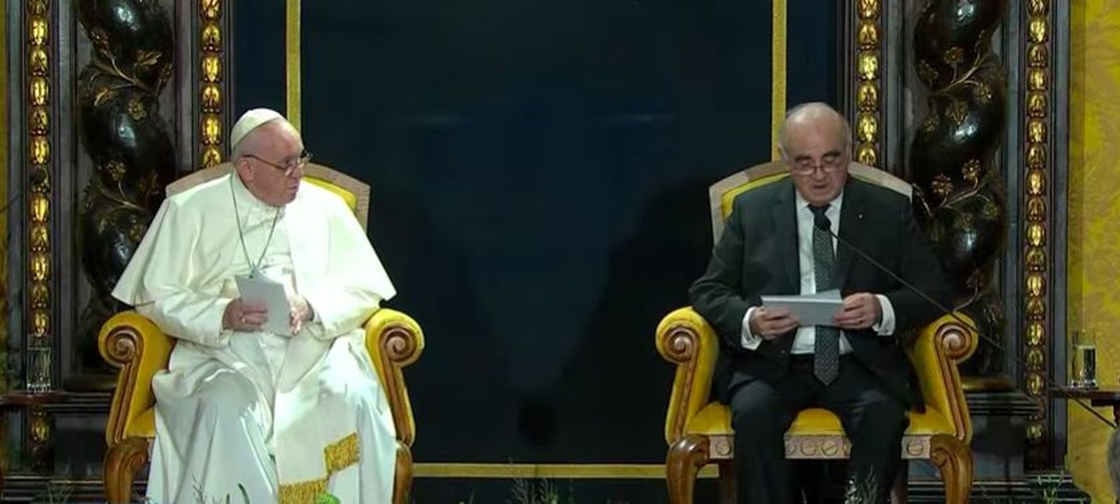 Francisco, con el presidente de Malta