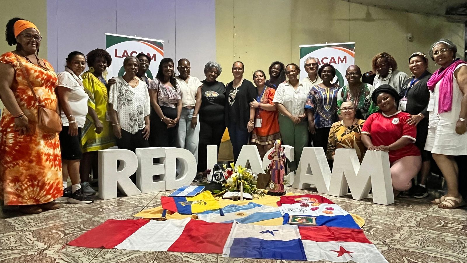 Integrantes de la Red LACAM