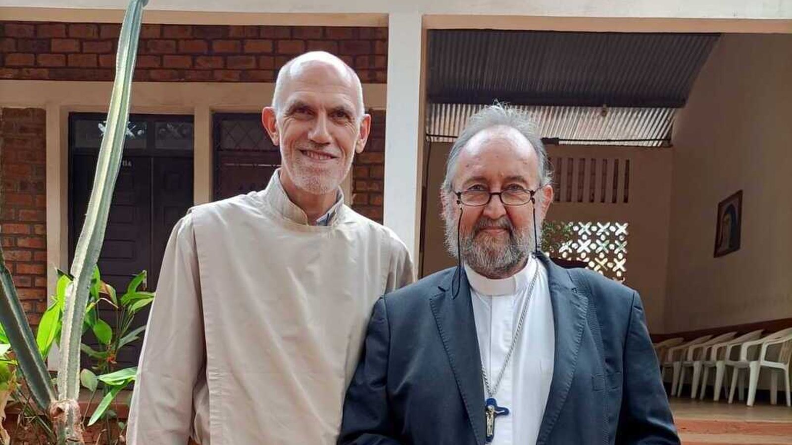 Aurelio Gazzera, nuevo obispo de Bangassou, junto Juan José Aguirre
