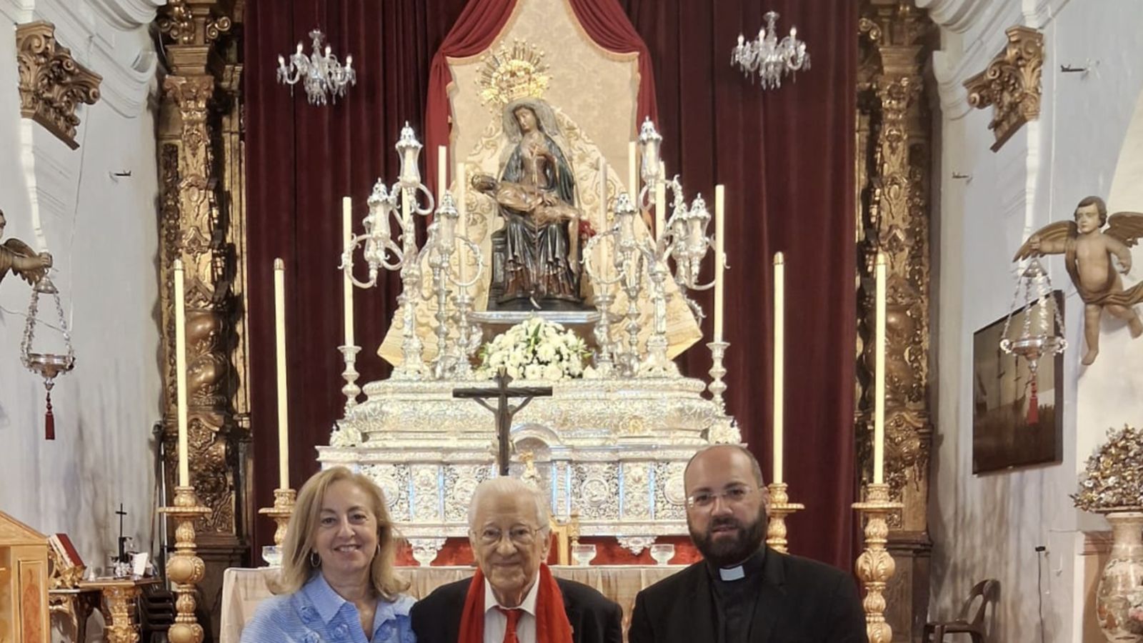 Ante Nuestra Señora de África