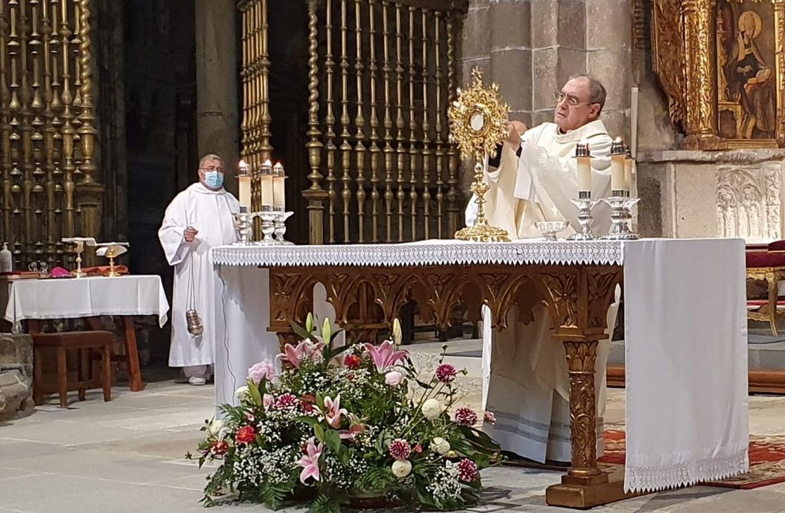 Gil Tamayo, con la custodia