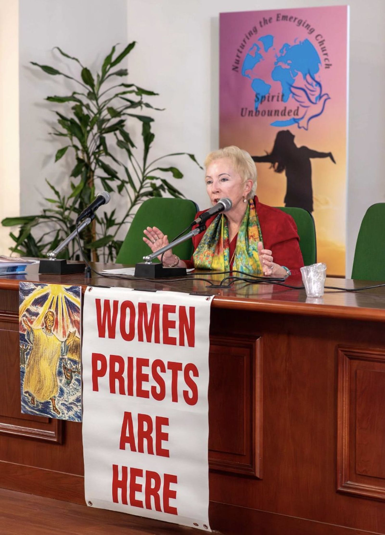 La obispa Bridget Mary Meehan