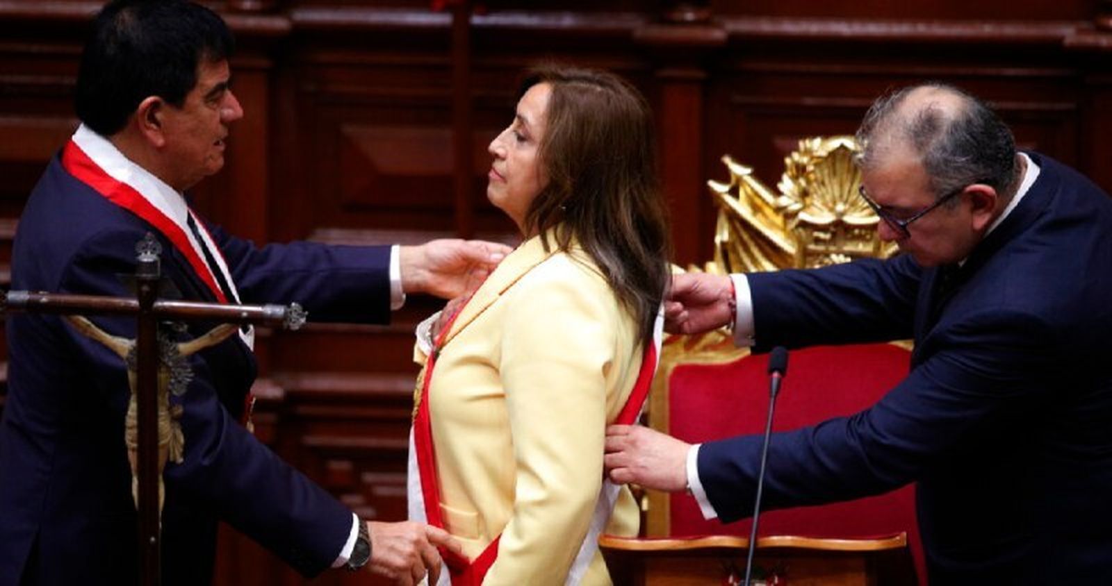 Dina Boluarte, nueva presidenta de Perú