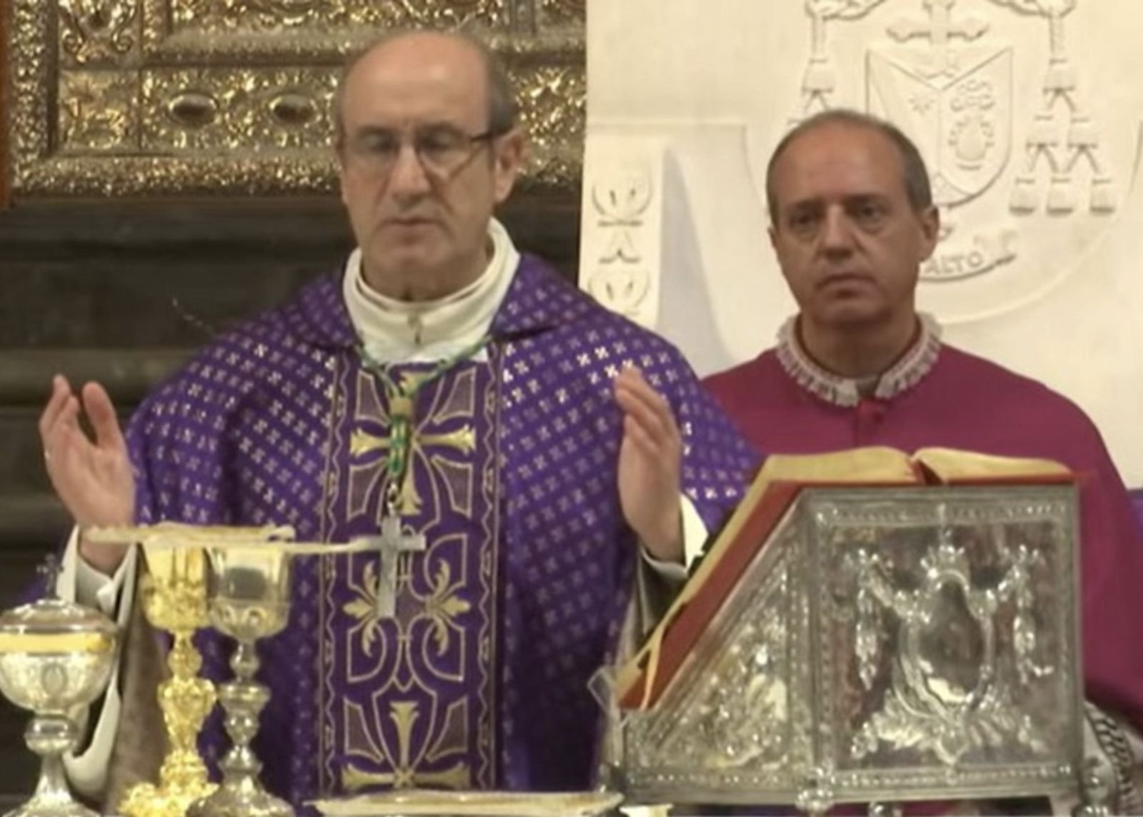 El obispo de Córdoba, durante la misa misa