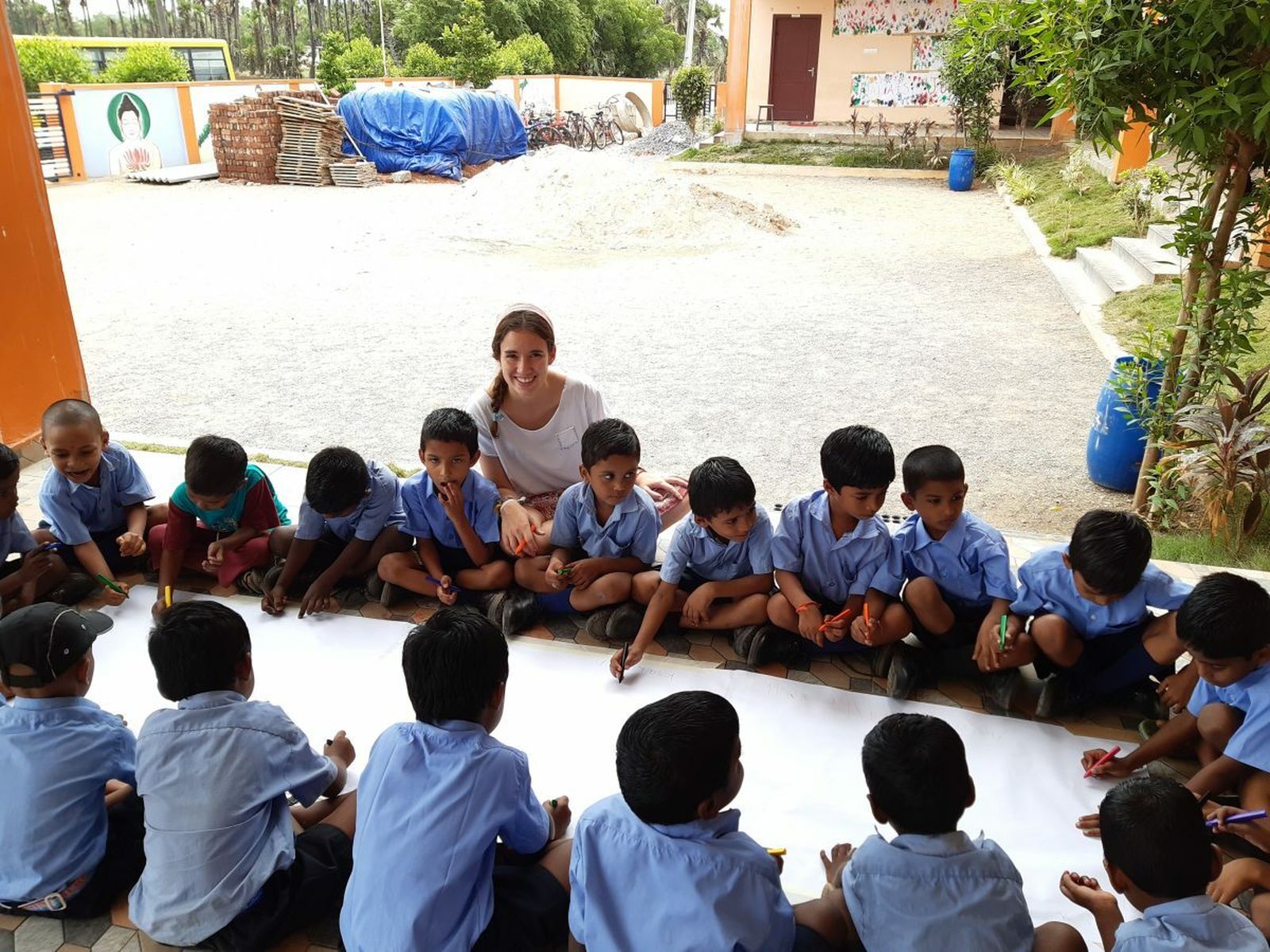Voluntaria española en una escuela de Andhra Pradesh