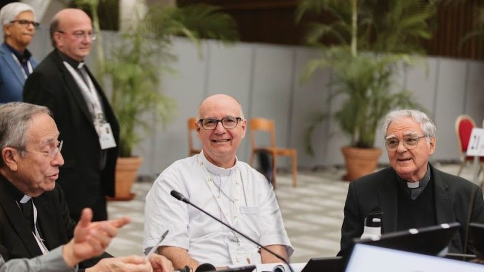 José Vicente Nácher, en la asamblea del Sínodo.