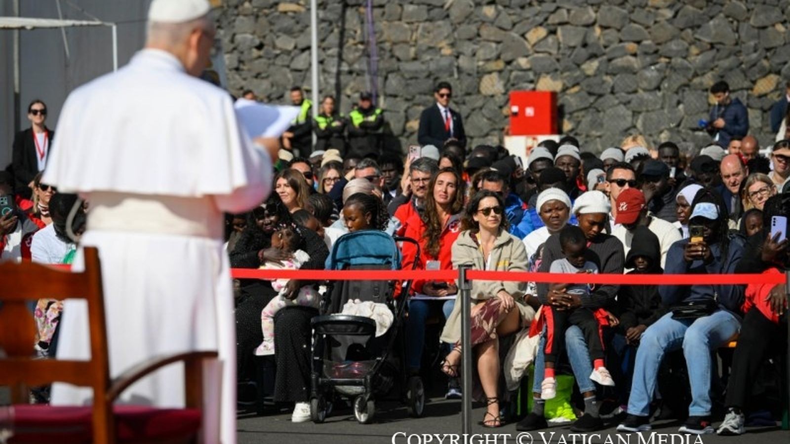 El Papa, en Las Raíces