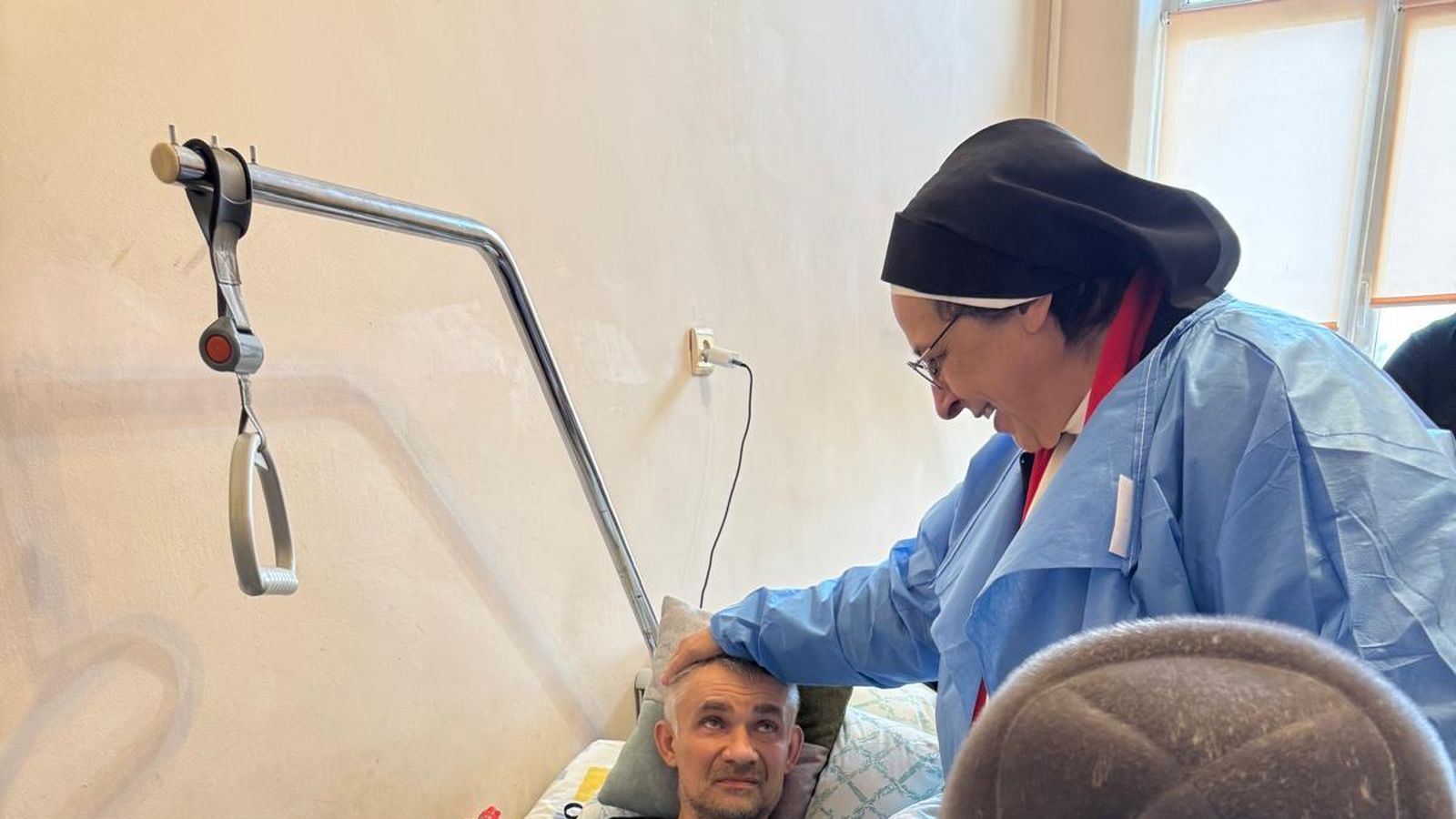 Sor Lucía Caram, con los enfermos