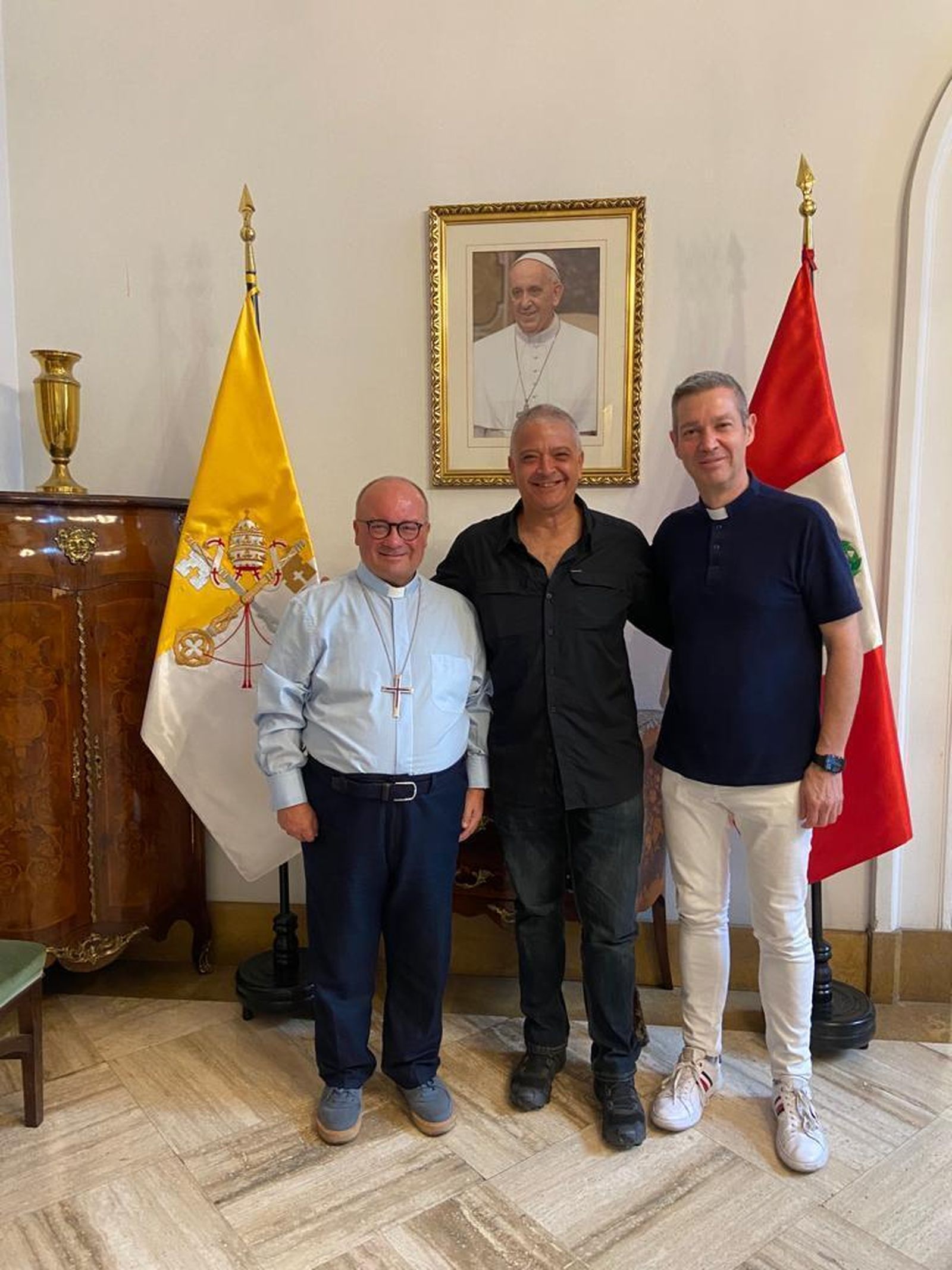 Salinas, con Bertomeu y Sciclina
