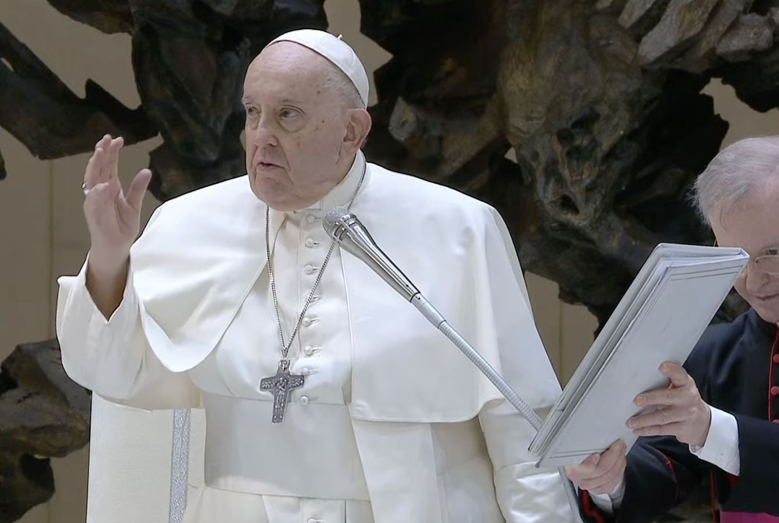 Bendición del Papa tras finalizar la audiencia
