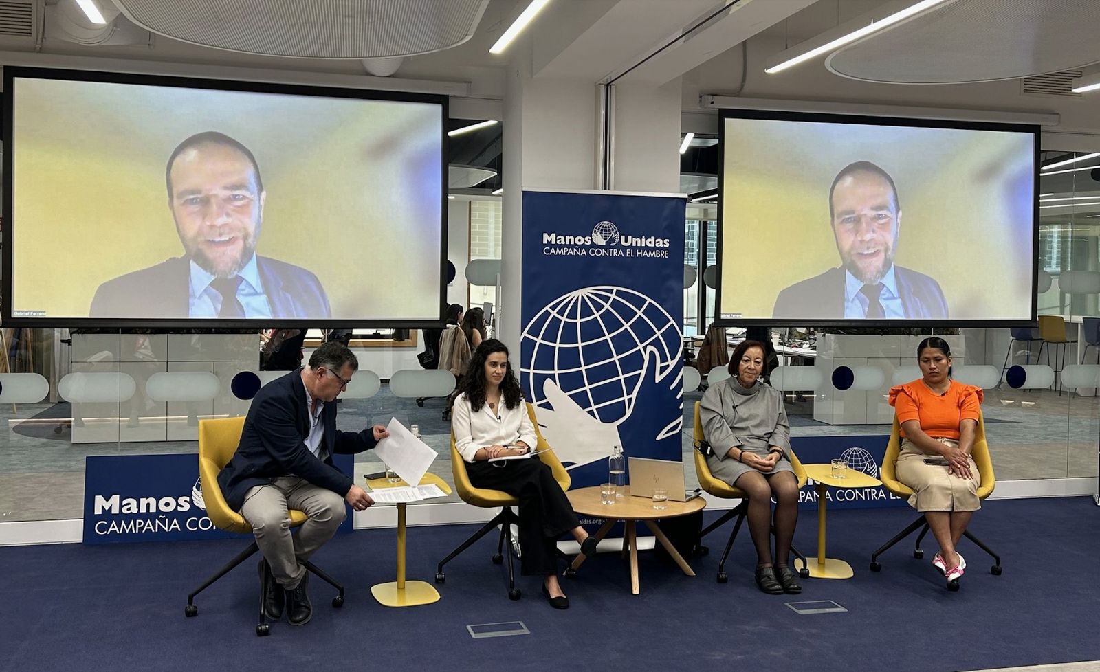 Un momento del debate organizado por Manos Unidas