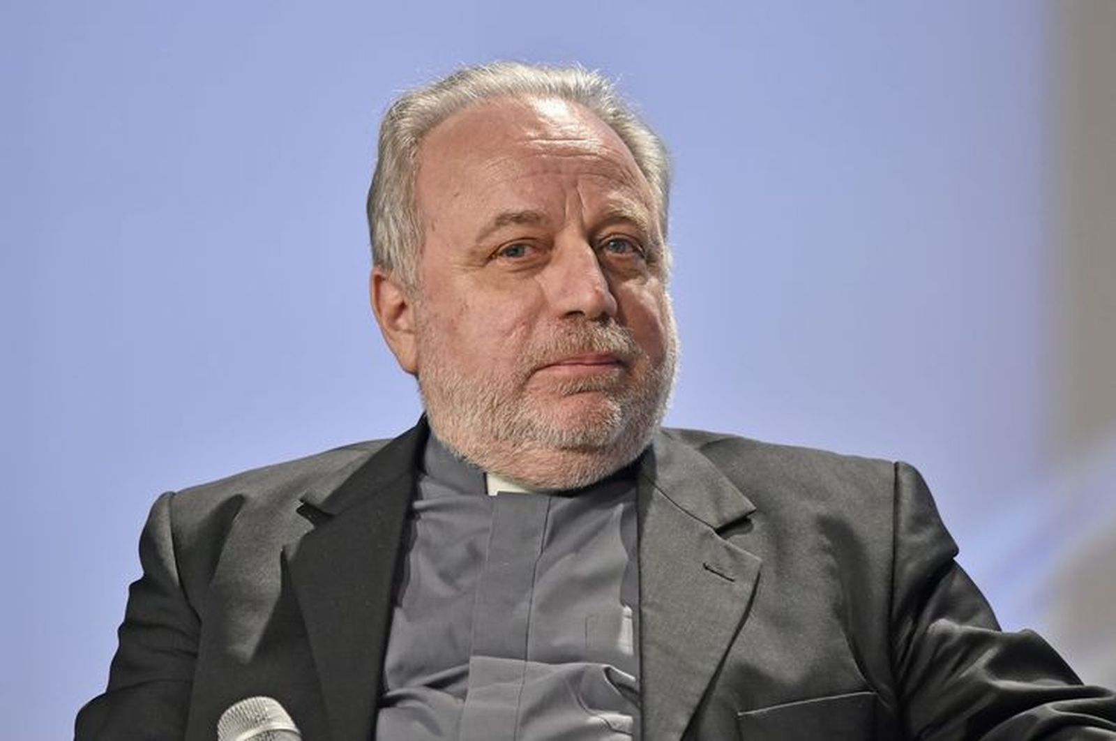 Monseñor Piero Coda