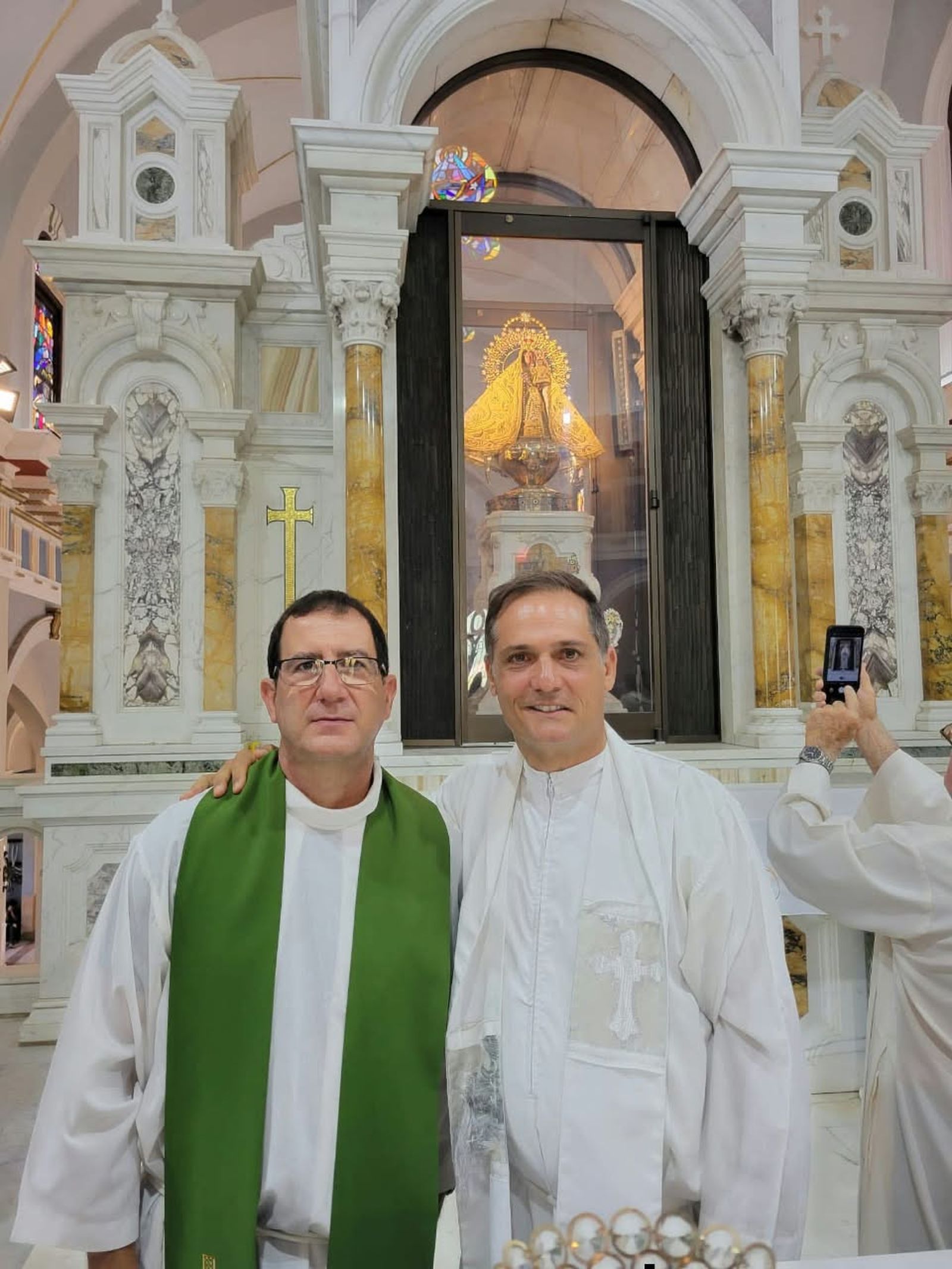 padres Alberto Reyes y Castor Alvarez de Camaguey