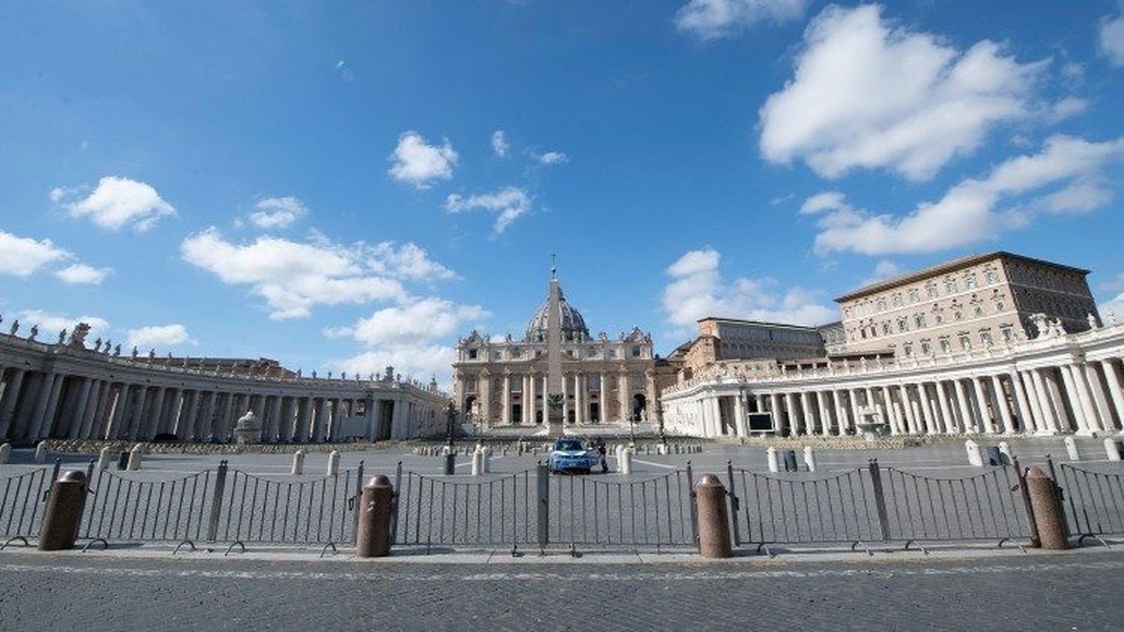 El Vaticano, activo ante el coronavirus: donación del Papa a Cáritas y oficinas abiertas