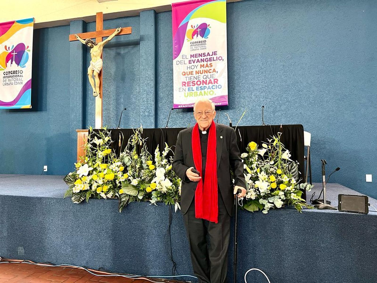 El padre Ángel, en México