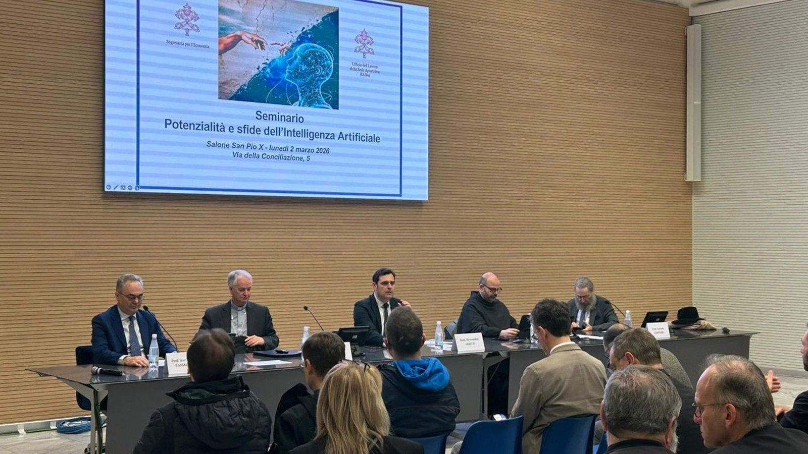 Los participantes en el seminario celebrado en el Vaticano