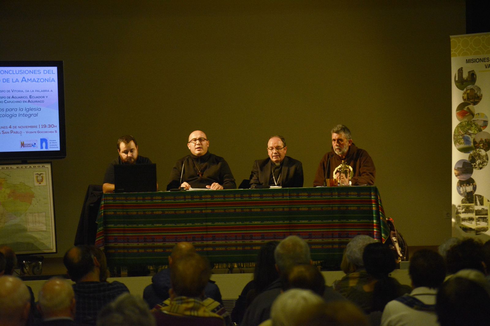 "Tenemos que entrar desnudos y descalzos donde estos pueblos y ellos nos enseñarán a vivir el Evangelio."