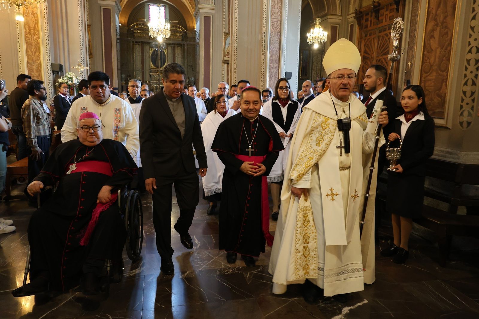 No dejemos de acompañar a los que sufren: Nuncio Apostólico en México