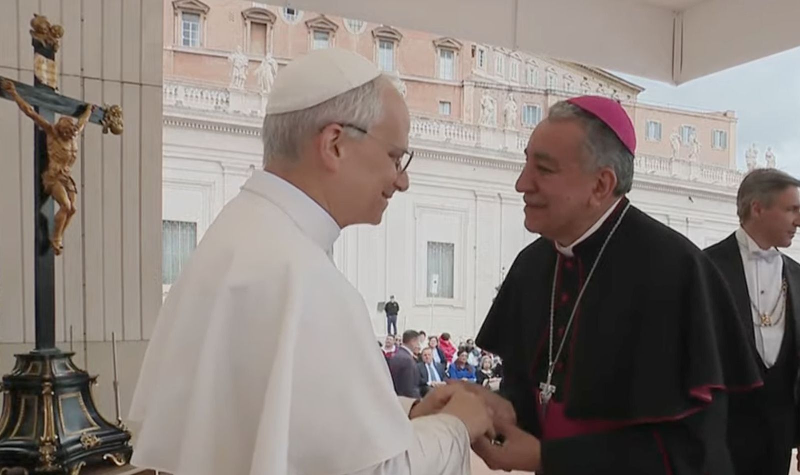 Papa León y José Domingo Ulloa