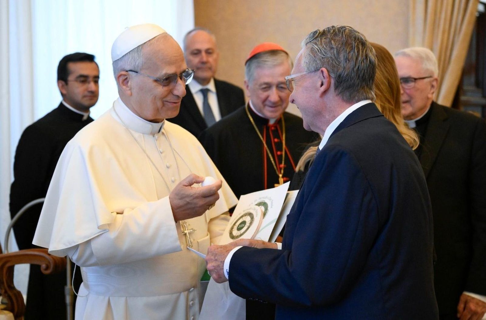 El cardenal Cupich, con León XIV