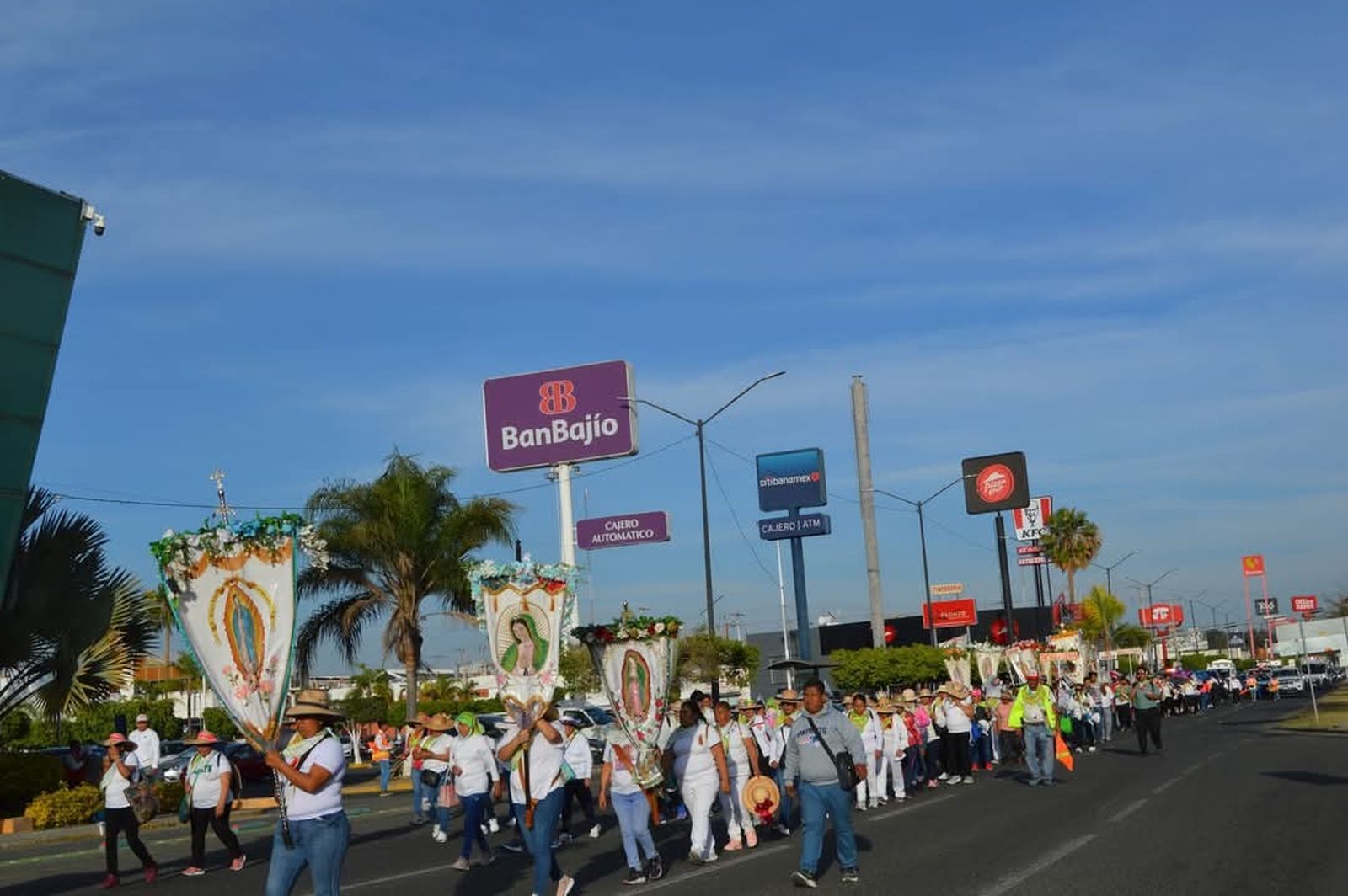 Miles de personas marchan por la paz en Celaya, Guanajuato