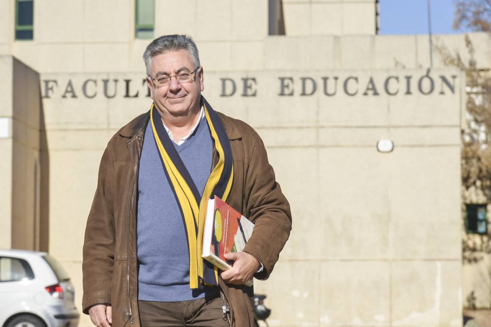 universitarios