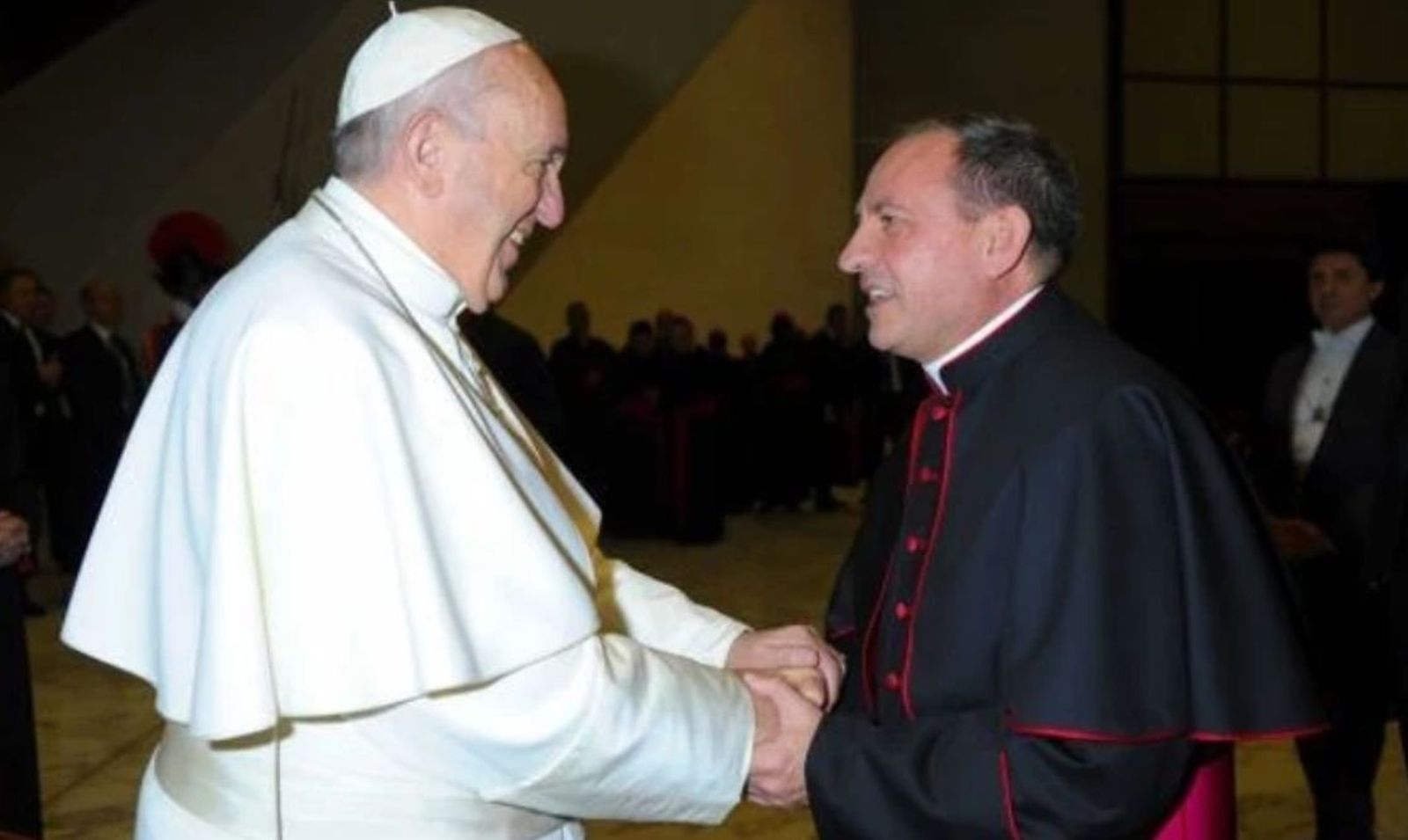 El Papa saluda a Don Abilio