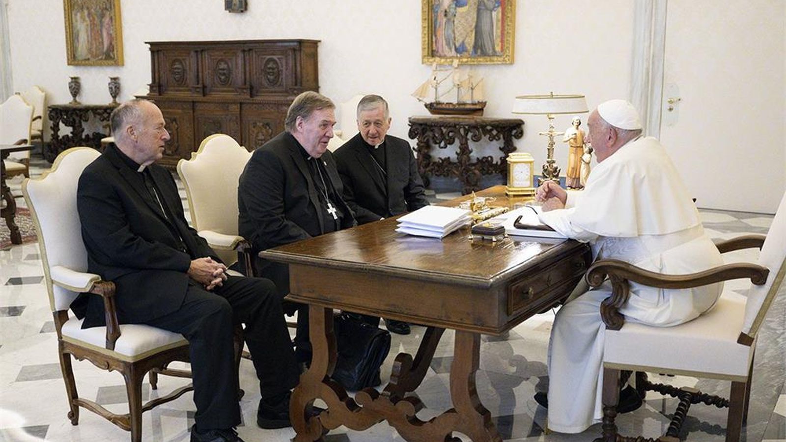Cupich, McElroy y Tobin, con el Papa Francisco
