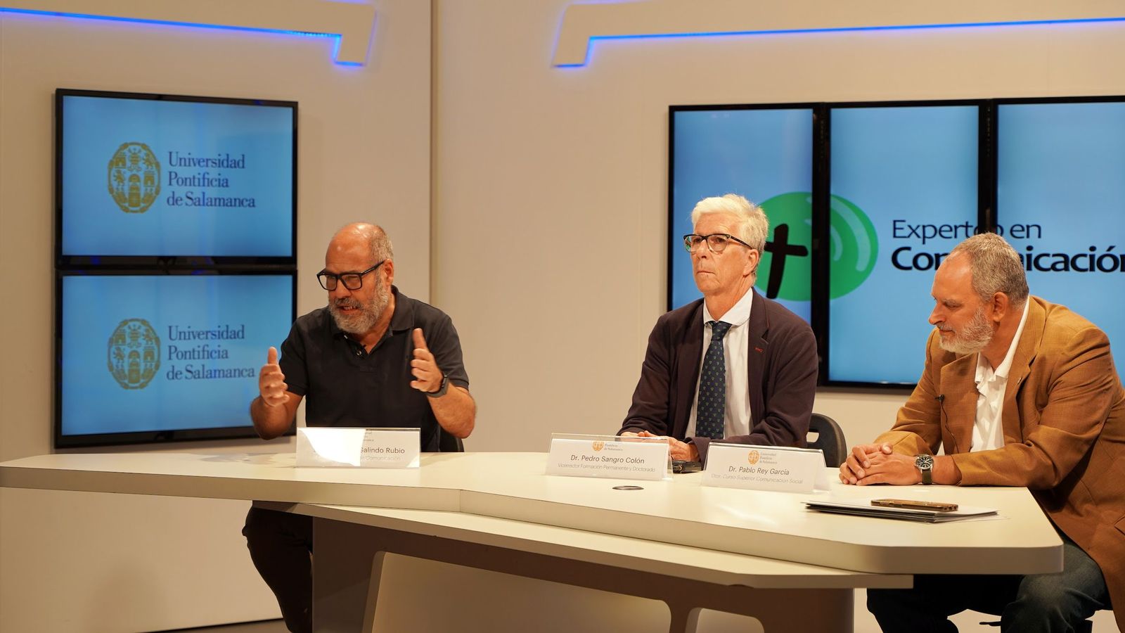 Experto en Comunicación Social 