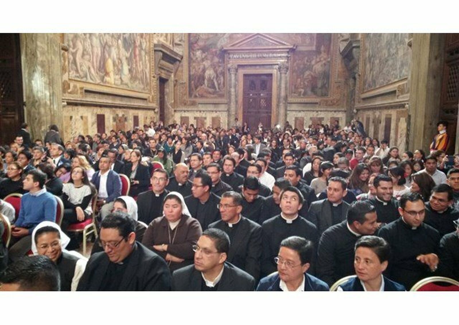 Salvadores en el Vaticano