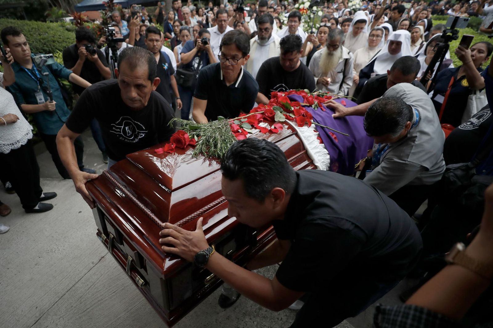 Entierro José María Tojeira