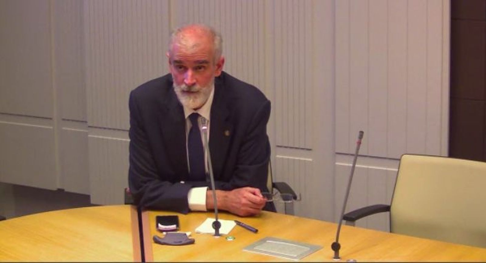 Julio L. Martínez, sj cerró el debate