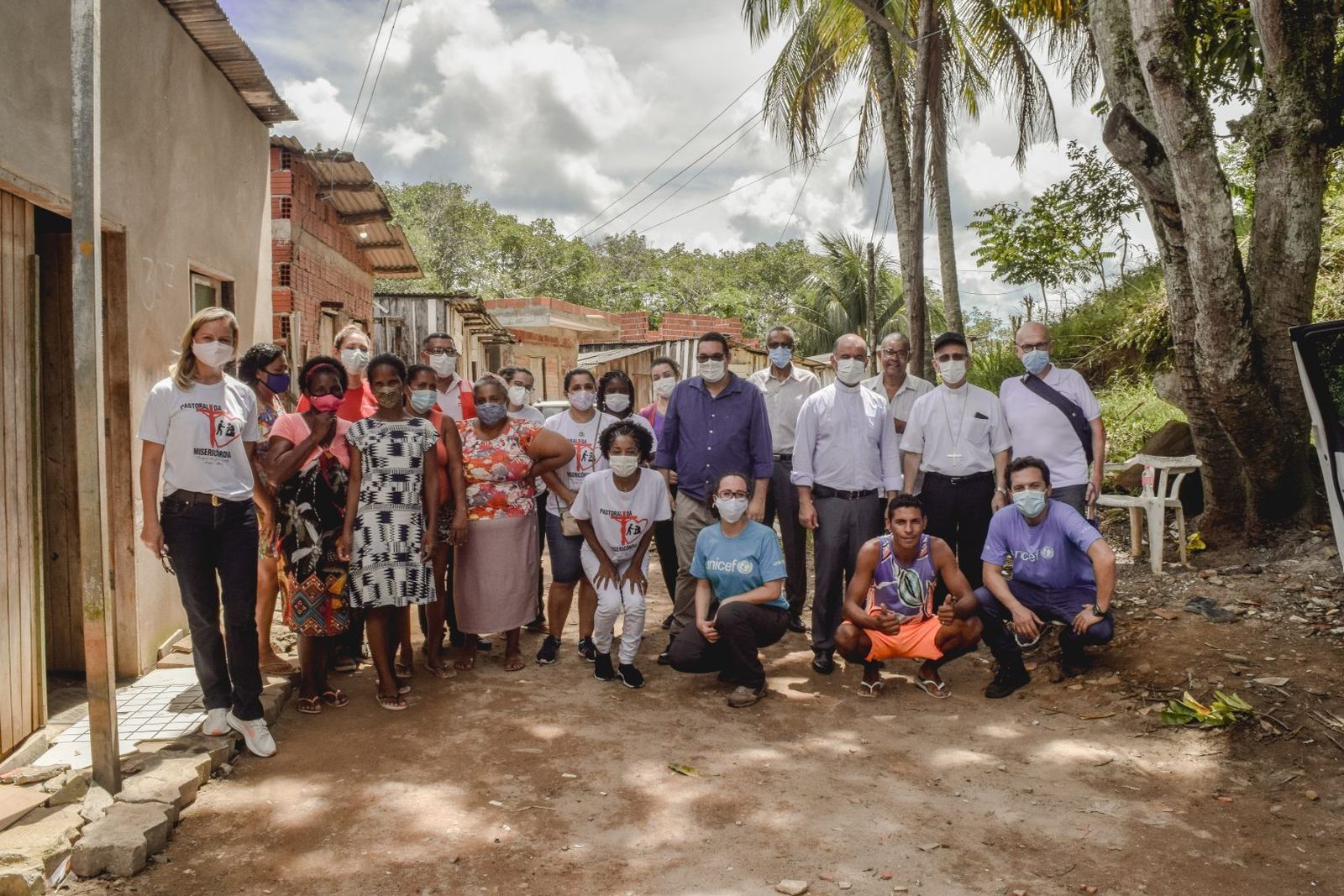 Visita Comitiva a los afectados por las inundaciones
