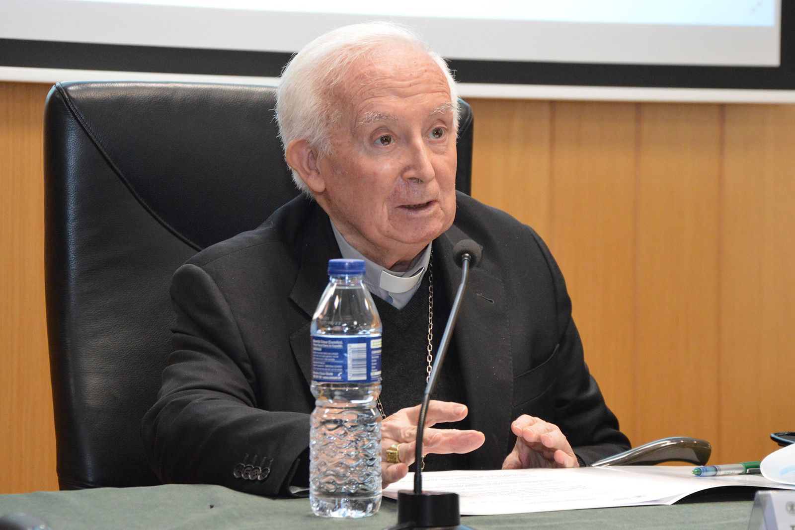 El cardenal Cañizares, en la UCV