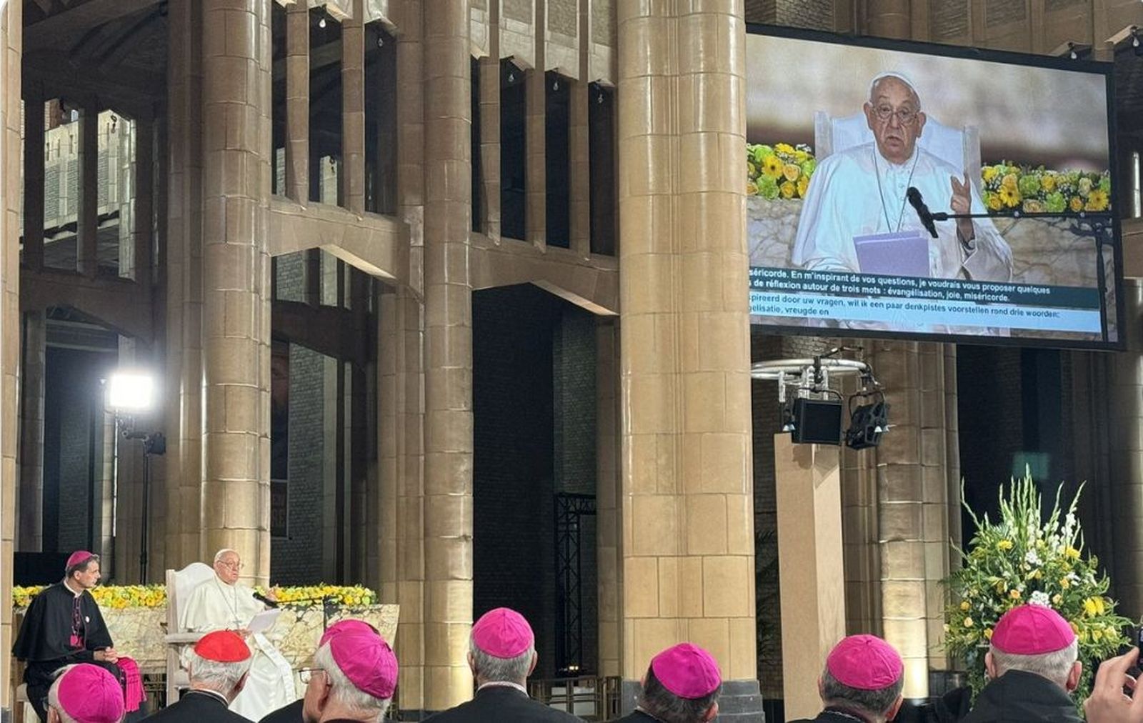 El Papa en la basílica del sagrado corazón de Bruselas