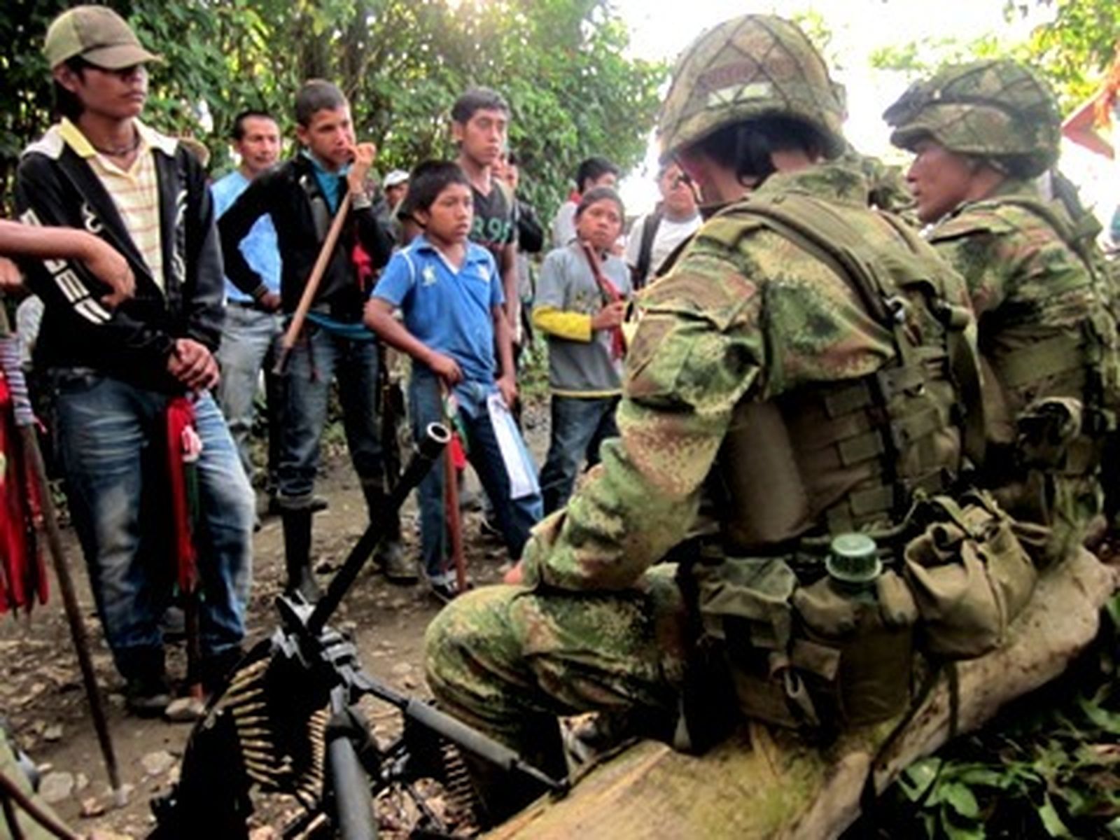 Consejo Regional Indígena del Cauca frente a militares