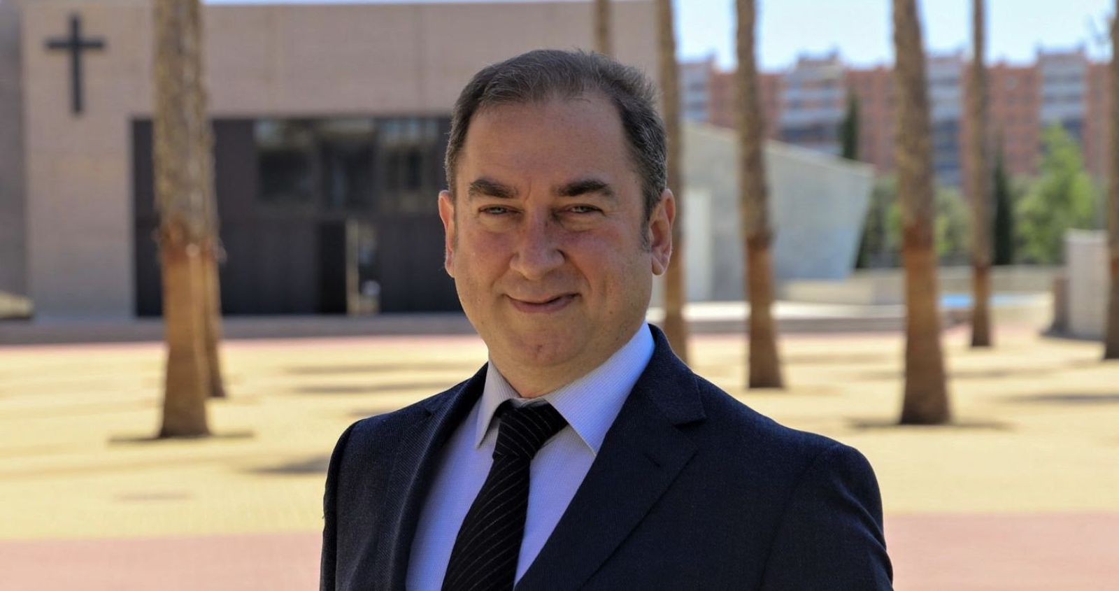 El catedrático Fabio Gómez-Estern, nuevo  rector de la Universidad Loyola