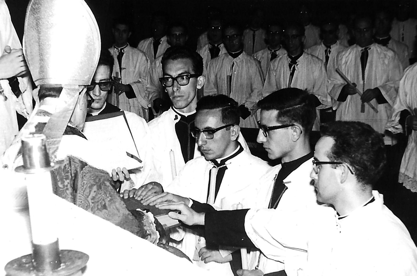 A mis 50 años de sacerdocio, pido una Iglesia plaza, no castillo