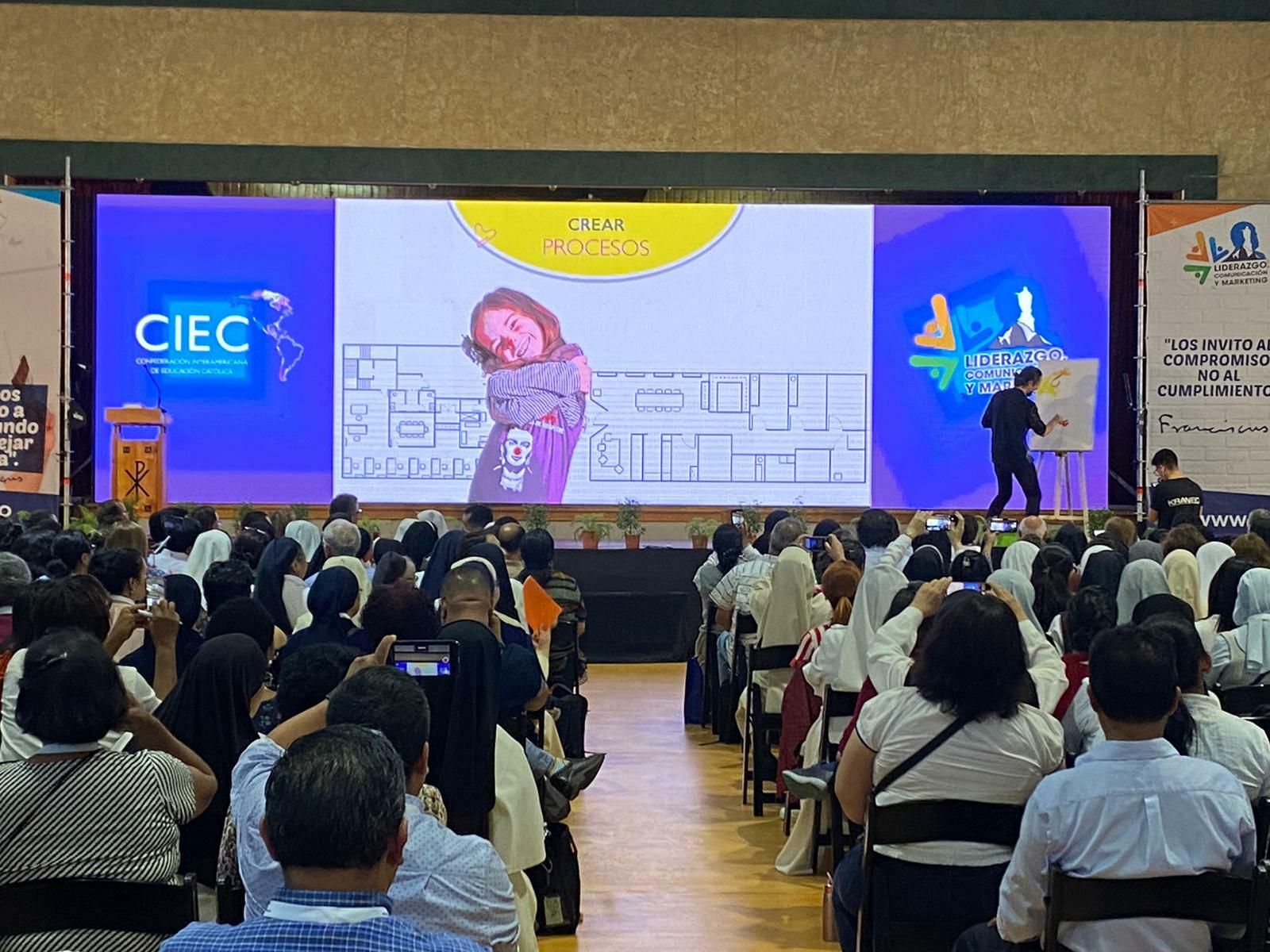 Siro López, durante su ponencia en el Congreso Interamericano de la CIEC