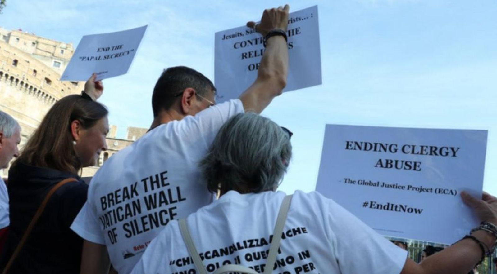 Protestas abusos en la Iglesia