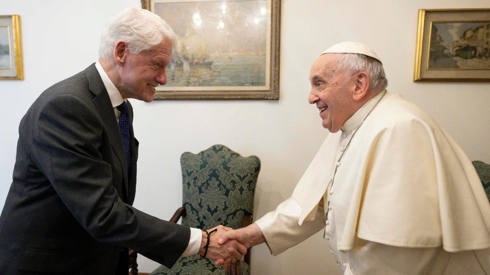 Francisco recibe a Bill Clinton